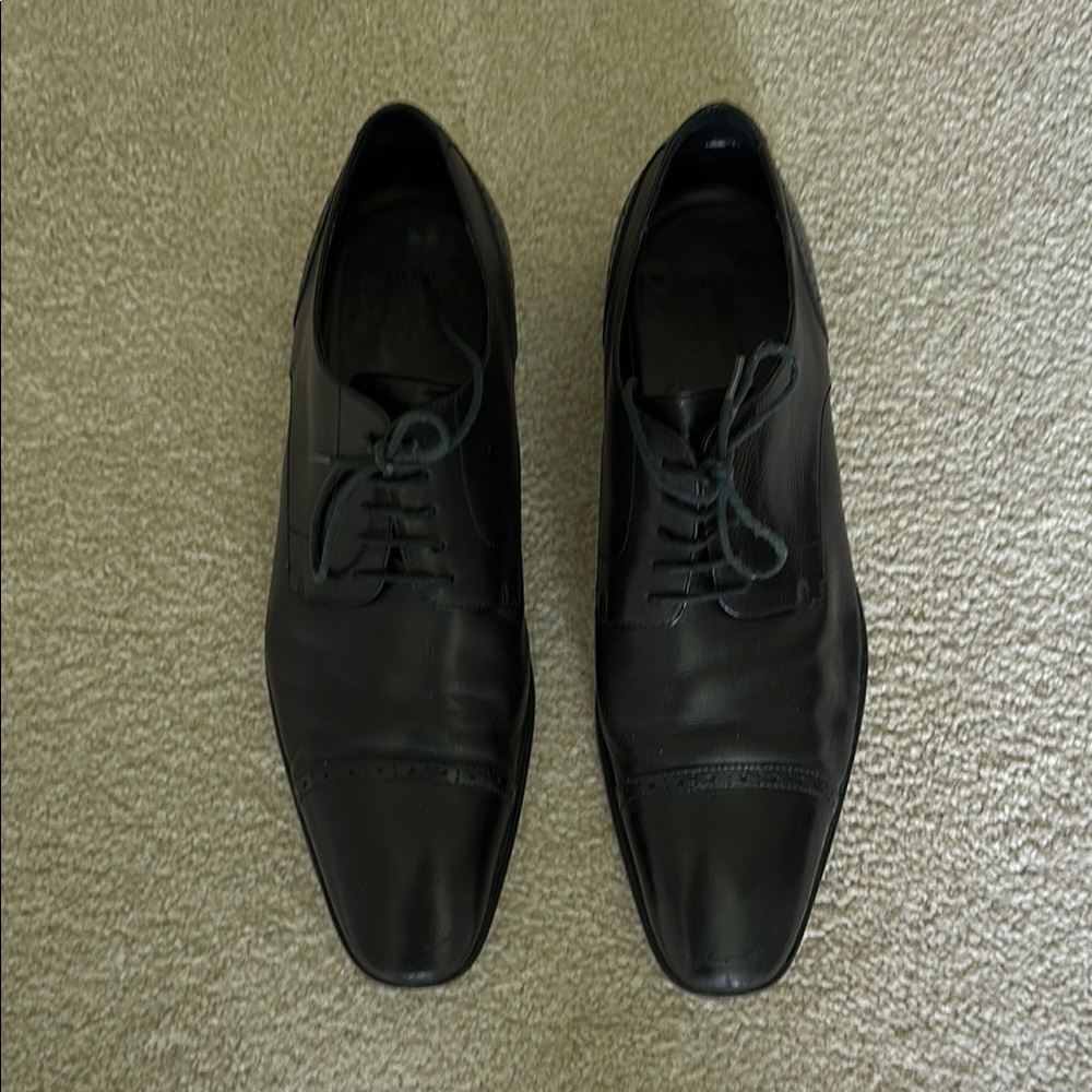 Hugo Boss Black Oxford Shoes Sleek Leather Design